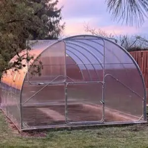 Оранжерия с поликарбонат